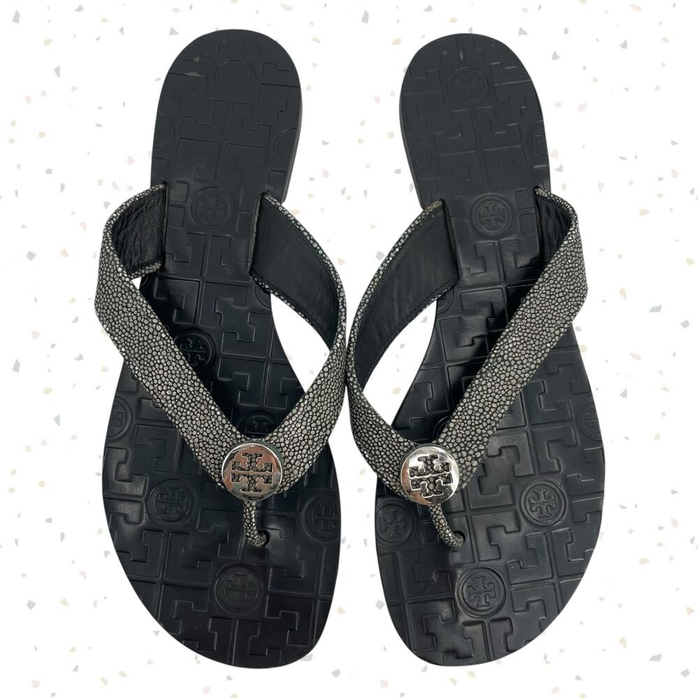 Tory Burch Thora Stingray Black Leather Thong Sandals Smoke Silver Foil Size 10